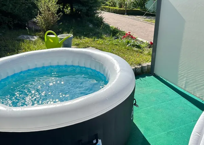 In Am Plauer See, Doppelbungalow Ferienhaus *